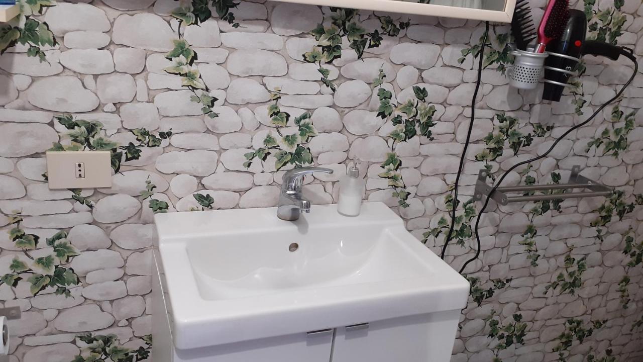 הוילה La Graziella Monolocale Procidano מראה חיצוני תמונה